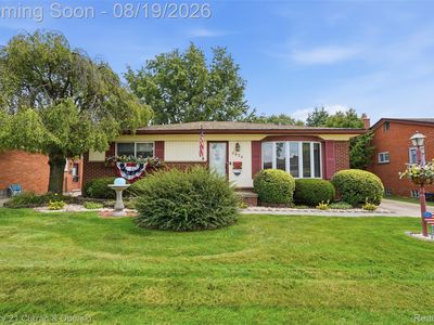 6834 Cronin Dr