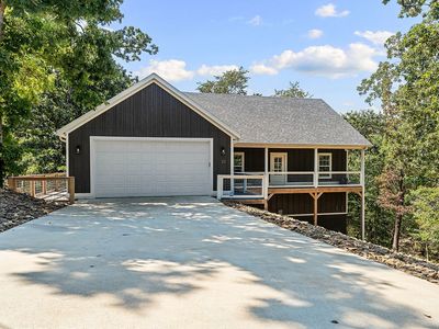 21 Sutherland Ln