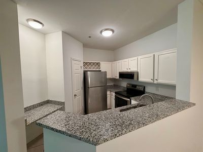 310 Riverbend Dr APT 1E