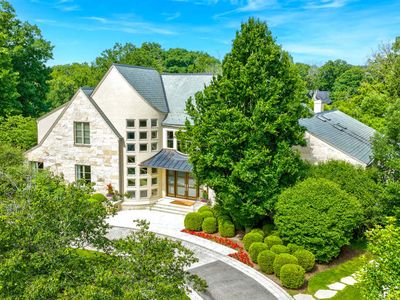 2 Bridlewood Rd