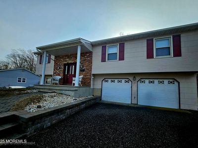 102 Old Bridge Drive