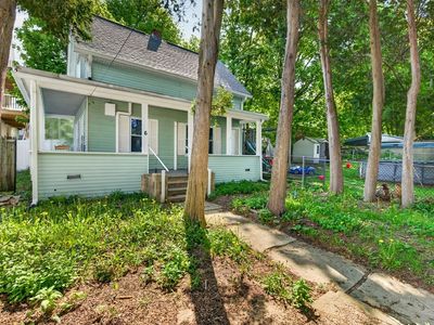 6 Greenwood St
