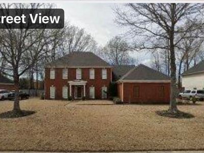 2033 W Houston Way
