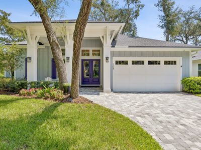 704 Magnolia Bluff Way