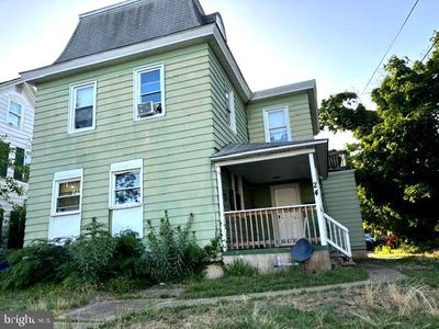 24 Cedar St
