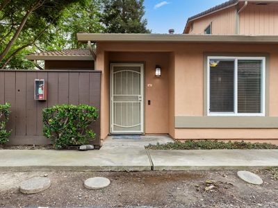 4009 Elmo Loop APT A
