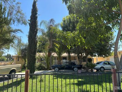 4844 Banning St