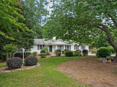 2384 Shadowood Dr SW