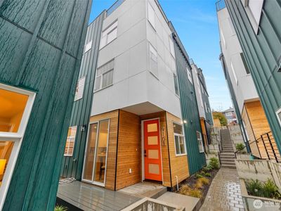 910 15th Avenue #B
