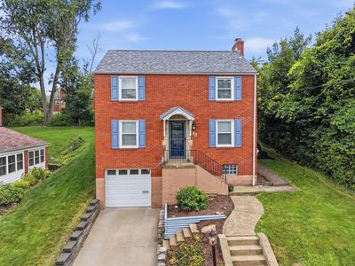 82 E Manilla Ave