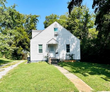 113 Benton St