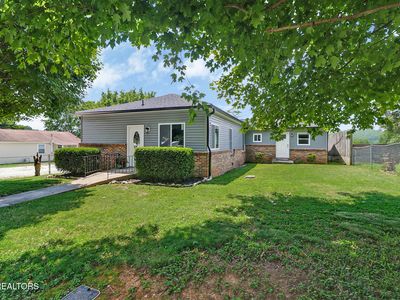 436 Maple St