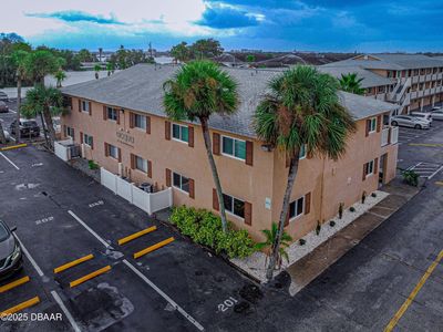 411 N Halifax Ave APT 102