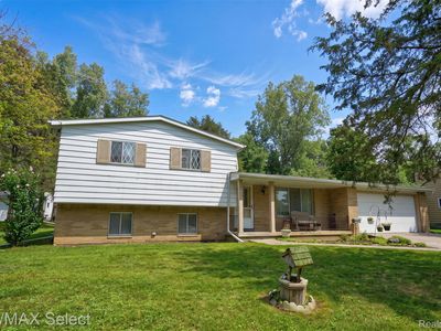 5040 Cedardale Ln