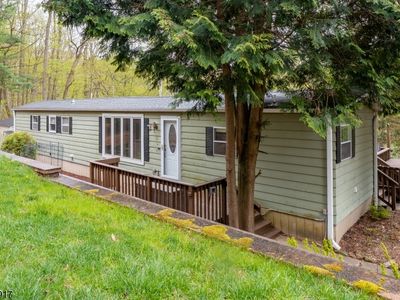 Property at 12 Timbercroft Rd, High Bridge, NJ