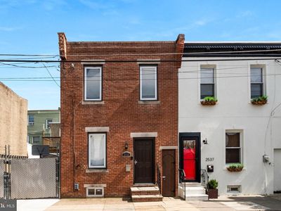 2539 Webb St