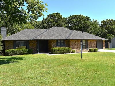 2449 Whispering Oak Dr
