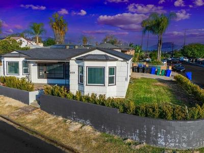 809 Merlin Dr