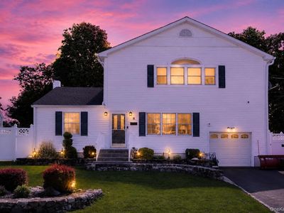 Property at 8 Wenzel Lane, Stony Pt, NY