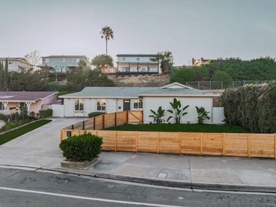 5994 Amaya Dr