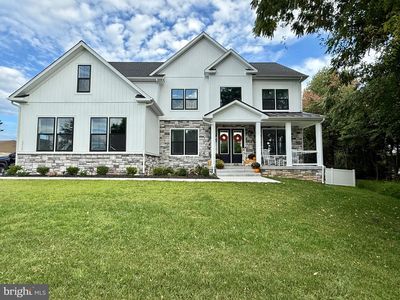 12115 Manor Rd