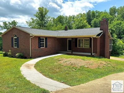 5746 Iron Bridge Rd