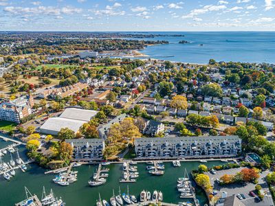 105 Harbor Dr APT 112