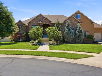 2377 S Cameron Dr