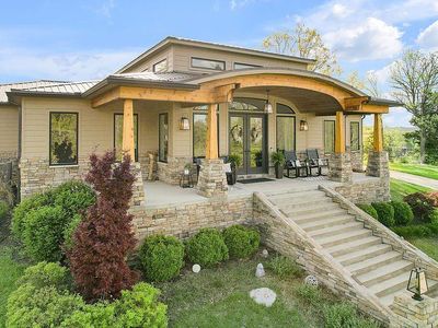 472 Hunter Dr