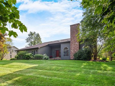 4736 Prestwick Dr