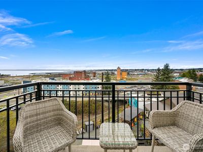 1015 Railroad Avenue #512