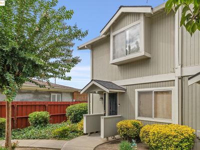 21564 Meekland Ave APT 1