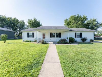 406 E Trades Dr