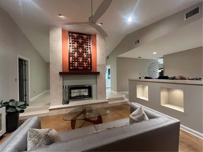 240 Nottingham DR