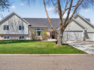 709 Laura Ct