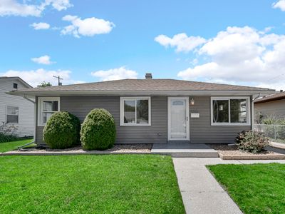 6738 Olcott Ave