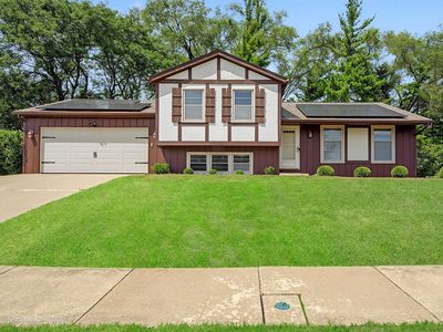 Property at 800 Marston Ave, Glen Ellyn, IL