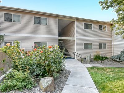 1900 NW Carden Ave APT 16