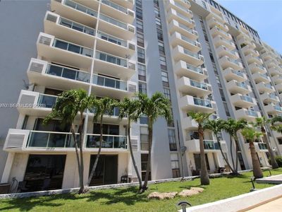 13499 Biscayne Blvd APT 404