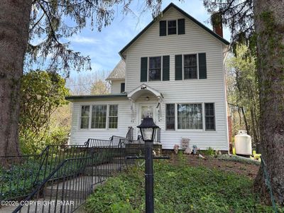 276 Center Rd