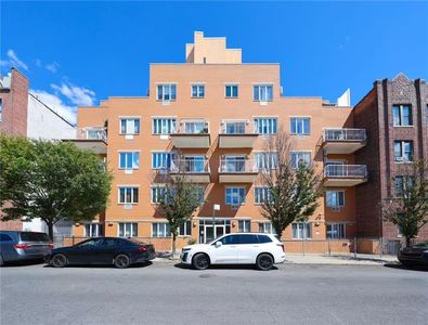 1569 W 7th St APT 3B