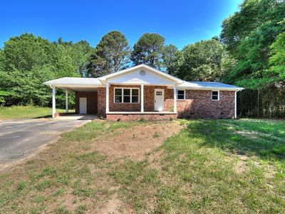 302 Thompson Rd