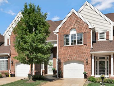 10 Schmidt Cir
