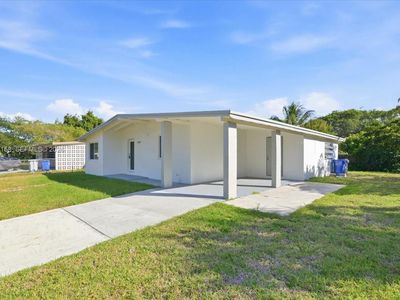 Property at 1400 NE 43rd Ct, Pompano Beach, FL