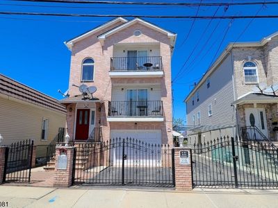 13 Garibaldi Ave
