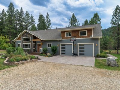 10758 Sleeman Creek Rd