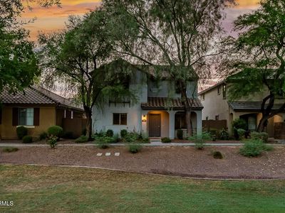 2477 E VERMONT Drive