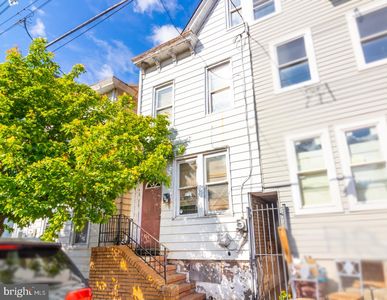 807 Beatty St