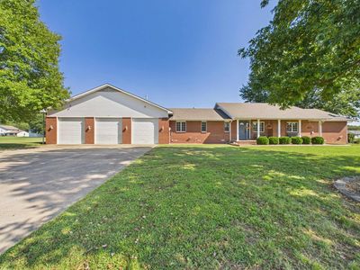 403 Valley Airport Dr