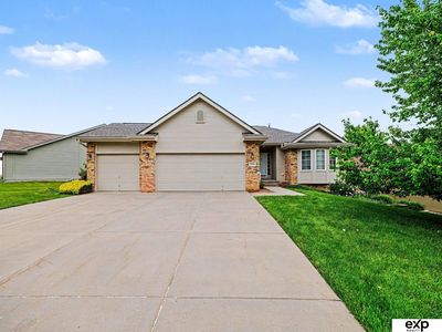 5006 Fountain Dr